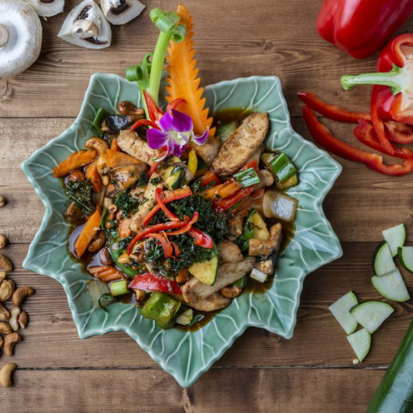 No 13 | GAI PAD MED MA MOUNG🌶️